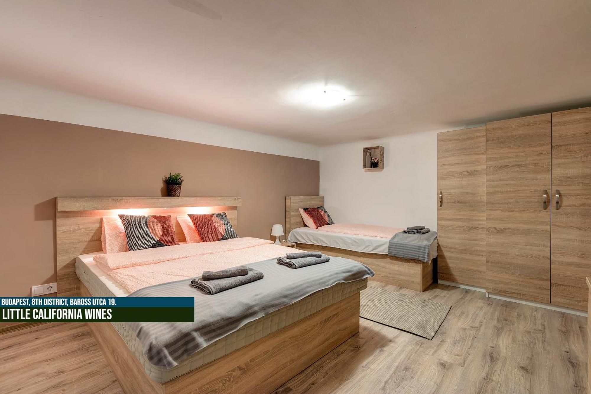 Little Americas Museum Apartments Budapest Extérieur photo